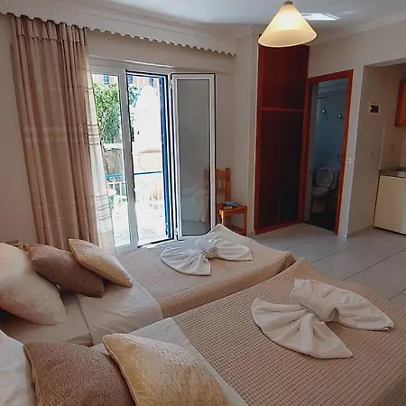 Emilios Eleni Aparthotel