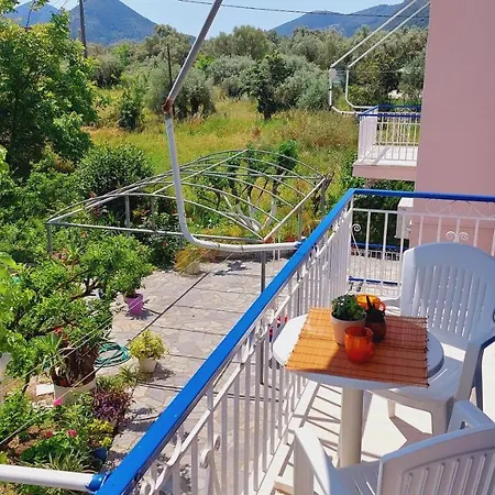 Aparthotel Emilios Eleni