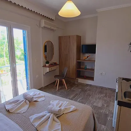 Emilios Eleni Aparthotel