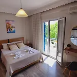 Emilios Eleni Nydri (Lefkada)