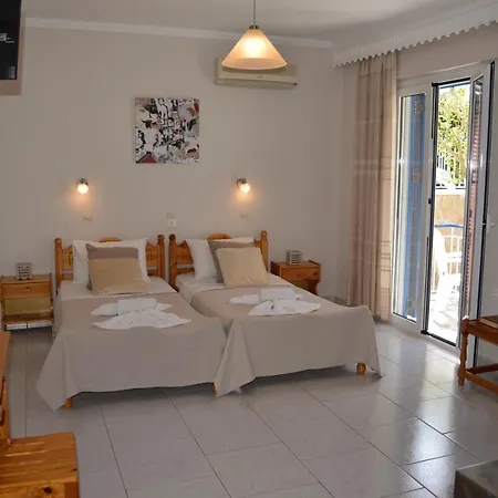 Apart Otel Emilios Eleni 3*