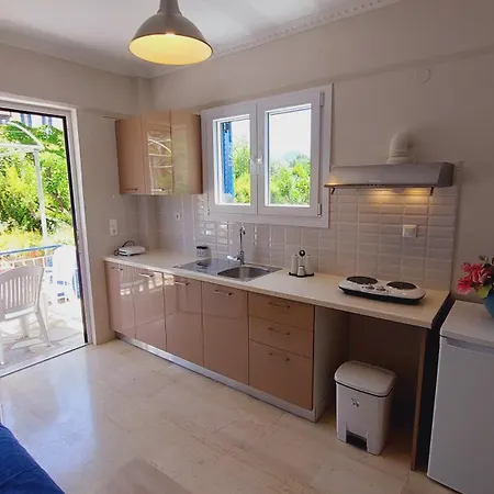 Emilios Eleni 3* Nydri (Lefkada)