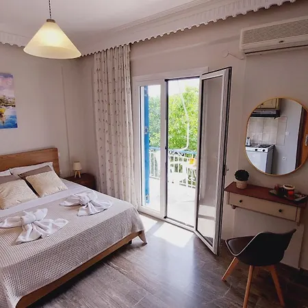 Emilios Eleni Apart Otel 3*
