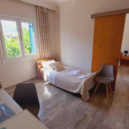 Emilios Eleni Apart Otel Nydri (Lefkada)